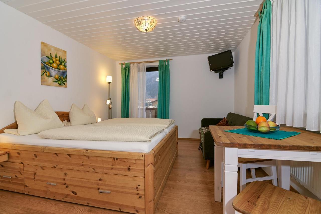 Dangl Gbr, Gaestehaus Sonnenhof - Inkl. Chiemgau Karte Bergen  Phòng bức ảnh